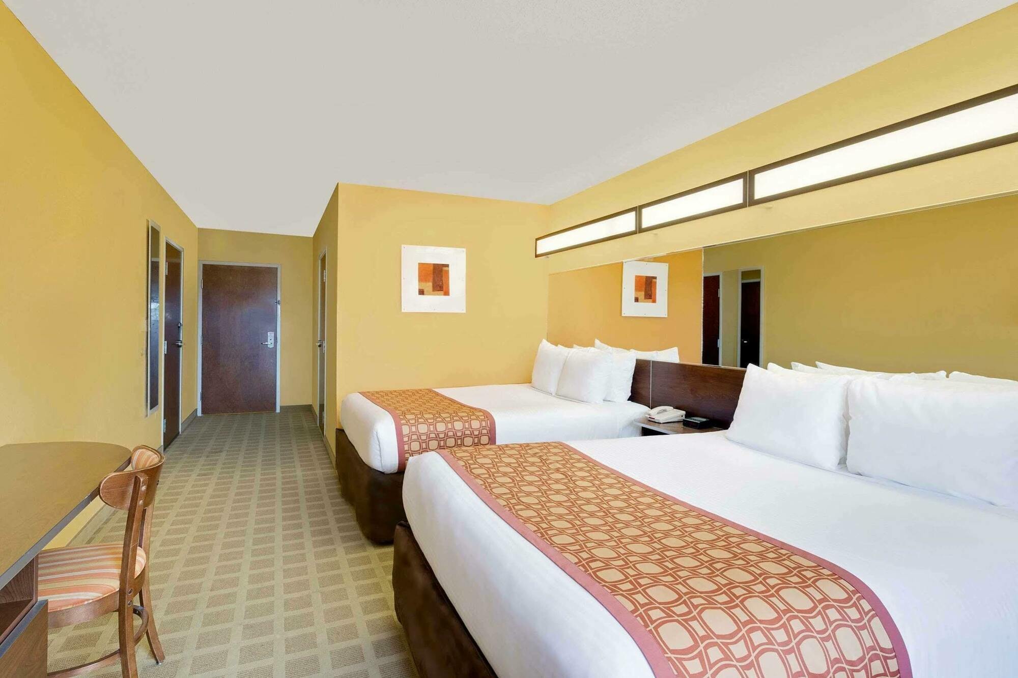 Microtel Inn & Suites By Wyndham Princeton Luaran gambar